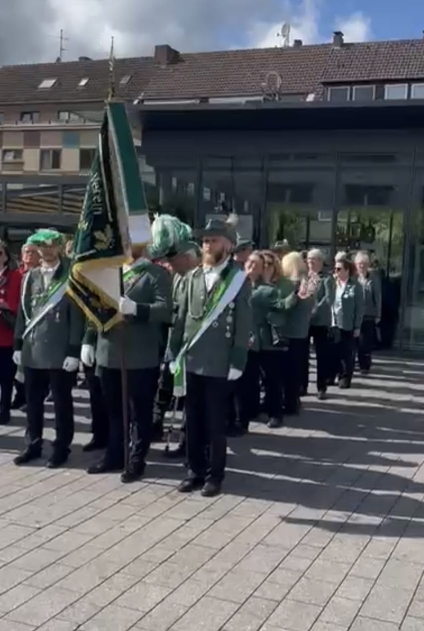 Stadtkönigschießen 2025 in Dinslaken – BSV Hiesfeld mit Königin Martina Simon-Schobert dabei